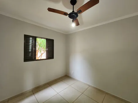 Alugar Casa / Padr&atilde;o em S&atilde;o Jos&eacute; do Rio Preto R$ 1.800,00 - Foto 9