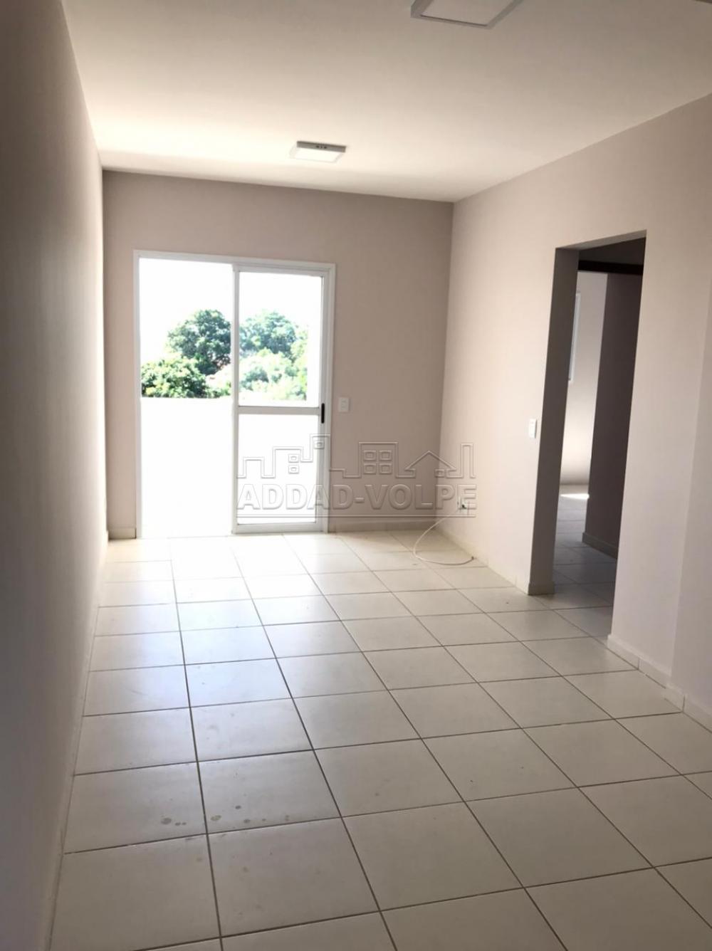 Alugar Apartamento / Padr&atilde;o em Bauru R$ 1.400,00 - Foto 1