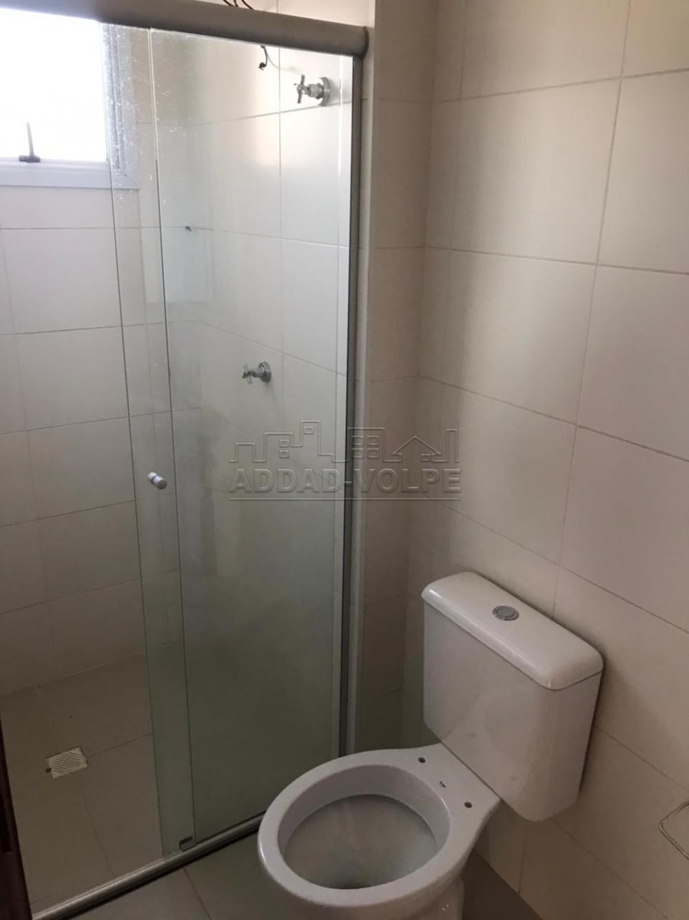 Alugar Apartamento / Padr&atilde;o em Bauru R$ 1.400,00 - Foto 4