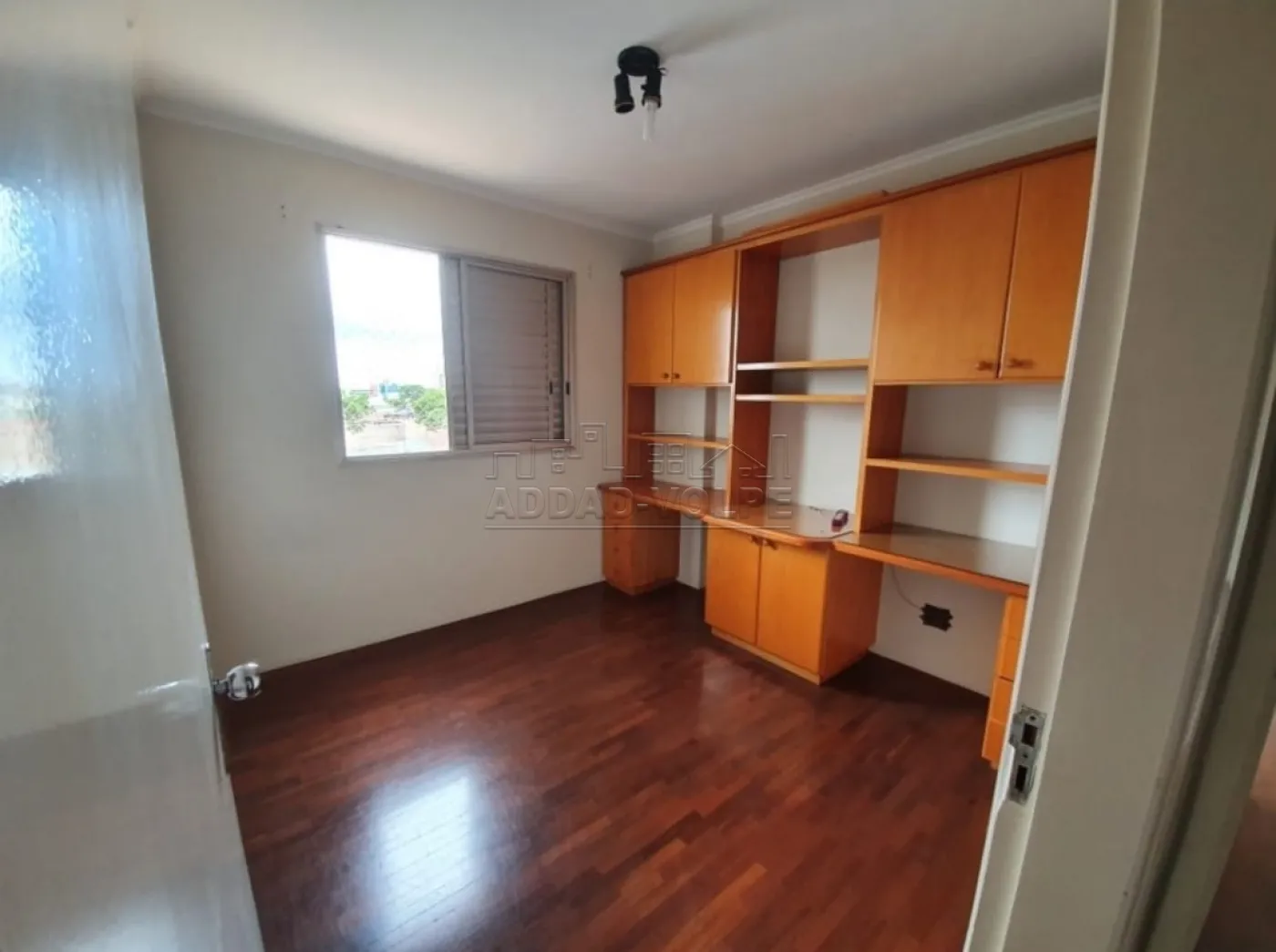 Comprar Apartamento / Padr&atilde;o em Bauru R$ 370.000,00 - Foto 2