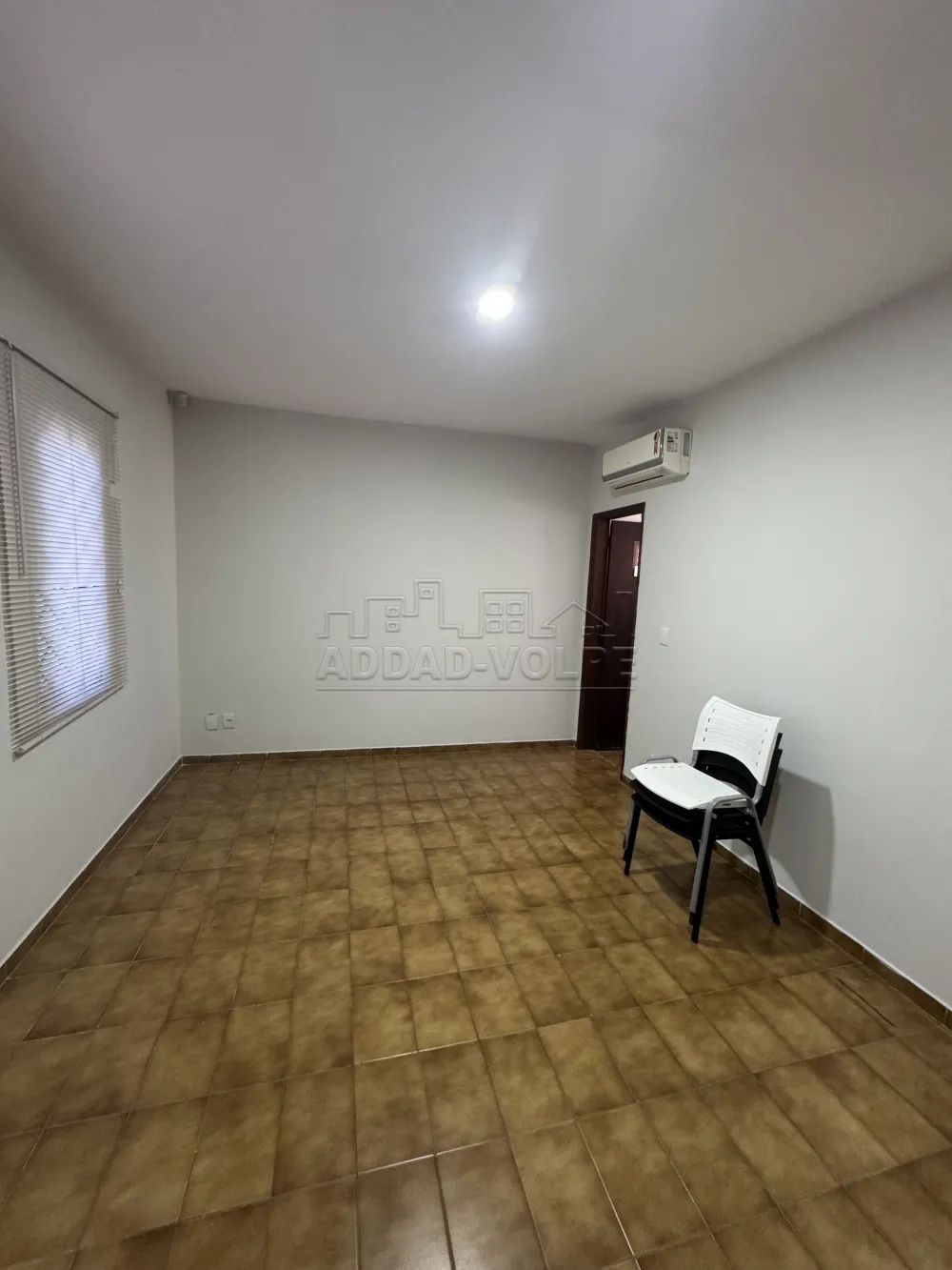 Alugar Comercial / Sala em Bauru R$ 1.200,00 - Foto 4