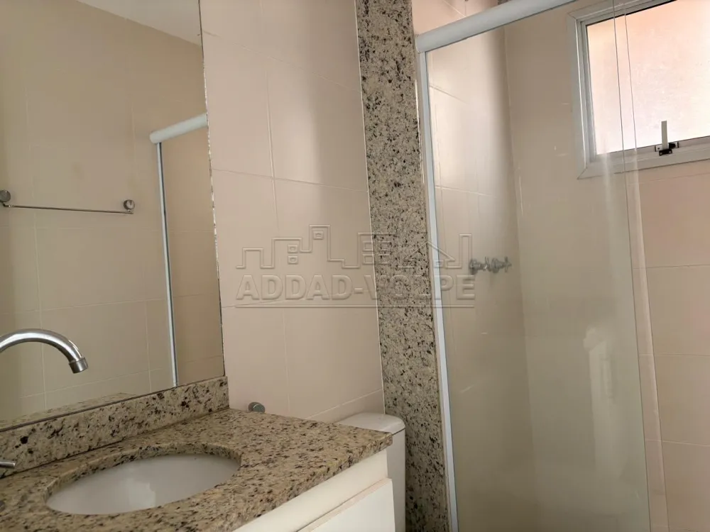 Alugar Apartamento / Padr&atilde;o em Bauru R$ 1.800,00 - Foto 4