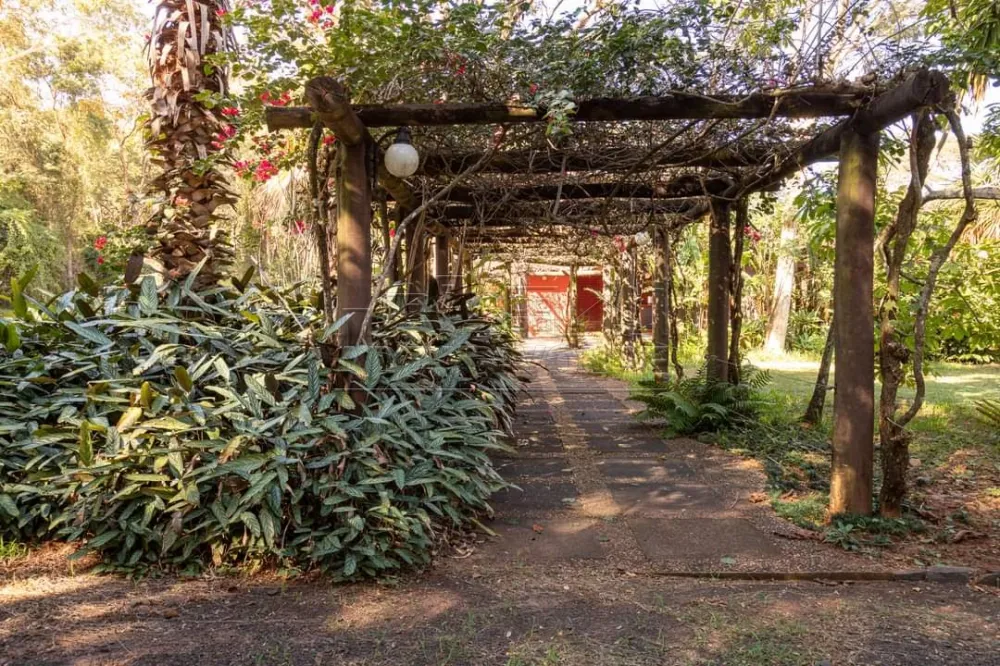 Comprar Terreno / Condom&iacute;nio em Arealva R$ 450.000,00 - Foto 1