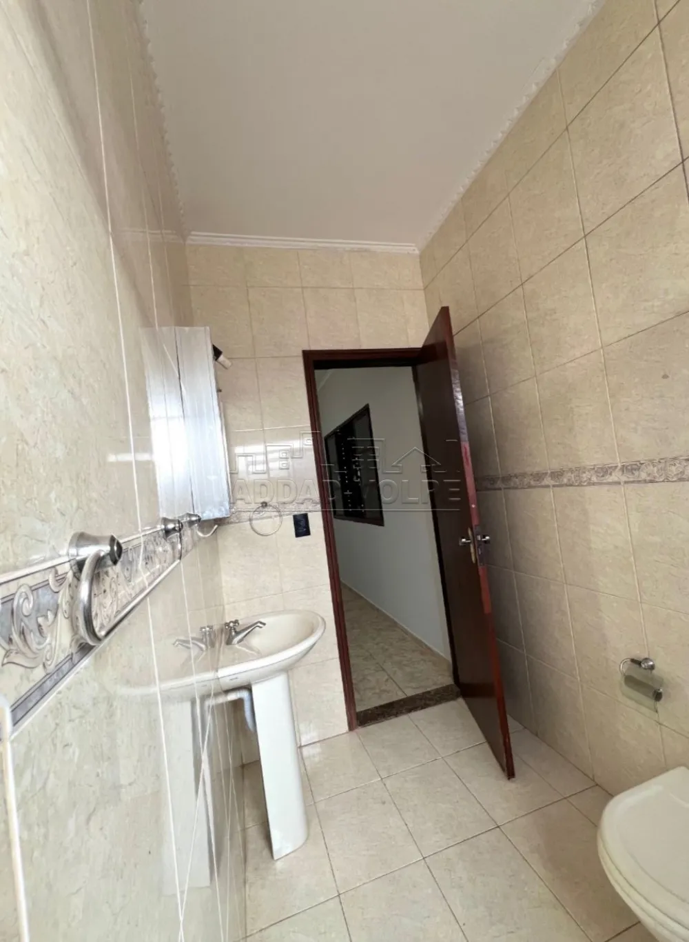 Alugar Casa / Padr&atilde;o em Bauru R$ 1.800,00 - Foto 8