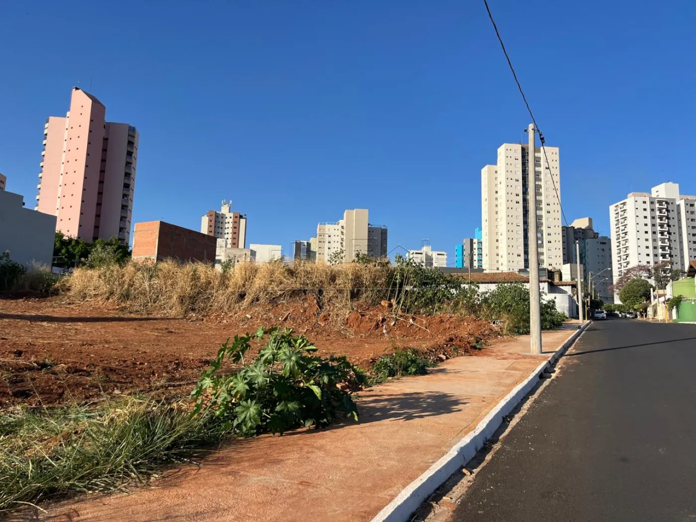 Comprar Terreno / Padr&atilde;o em Bauru R$ 1.160.000,00 - Foto 3
