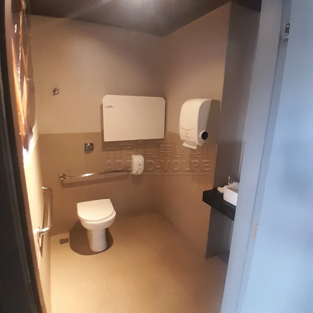 Alugar Comercial / Sal&atilde;o em Bauru R$ 15.000,00 - Foto 13