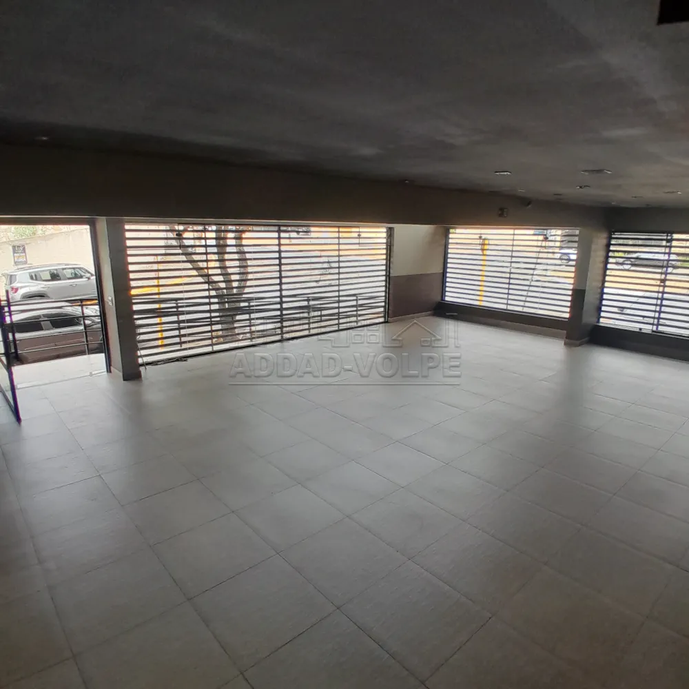 Alugar Comercial / Sal&atilde;o em Bauru R$ 15.000,00 - Foto 1