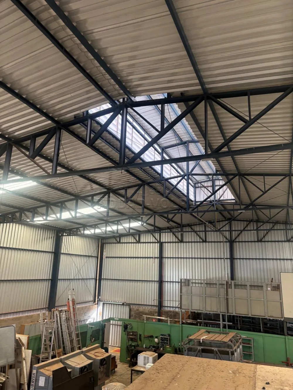 Alugar Comercial / Barrac&atilde;o em Bauru R$ 13.000,00 - Foto 1