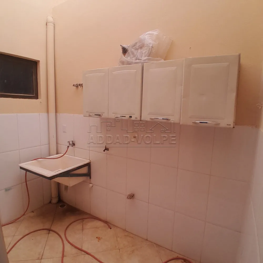 Alugar Casa / Padr&atilde;o em Bauru R$ 2.400,00 - Foto 4