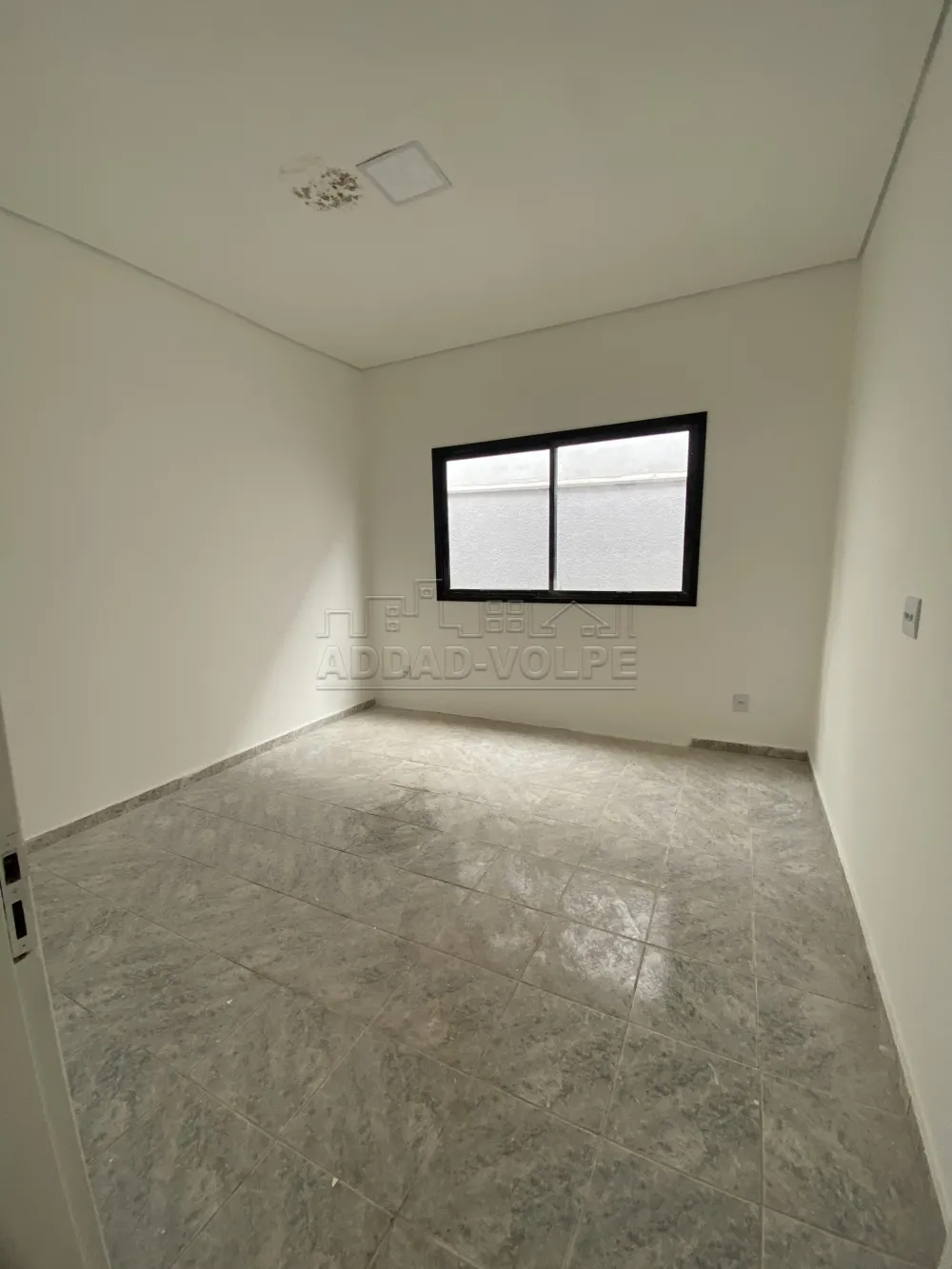 Alugar Comercial / Sala em Bauru R$ 1.800,00 - Foto 2