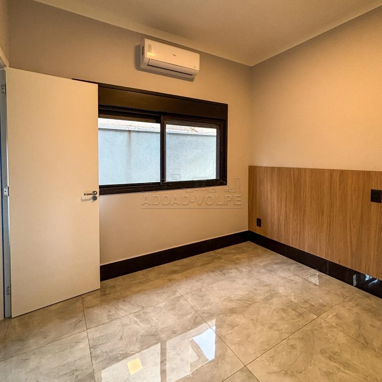 Comprar Casa / Condom&iacute;nio em Piratininga R$ 1.200.000,00 - Foto 4