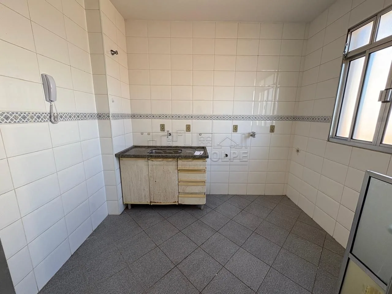 Comprar Apartamento / Padr&atilde;o em Bauru R$ 155.000,00 - Foto 4