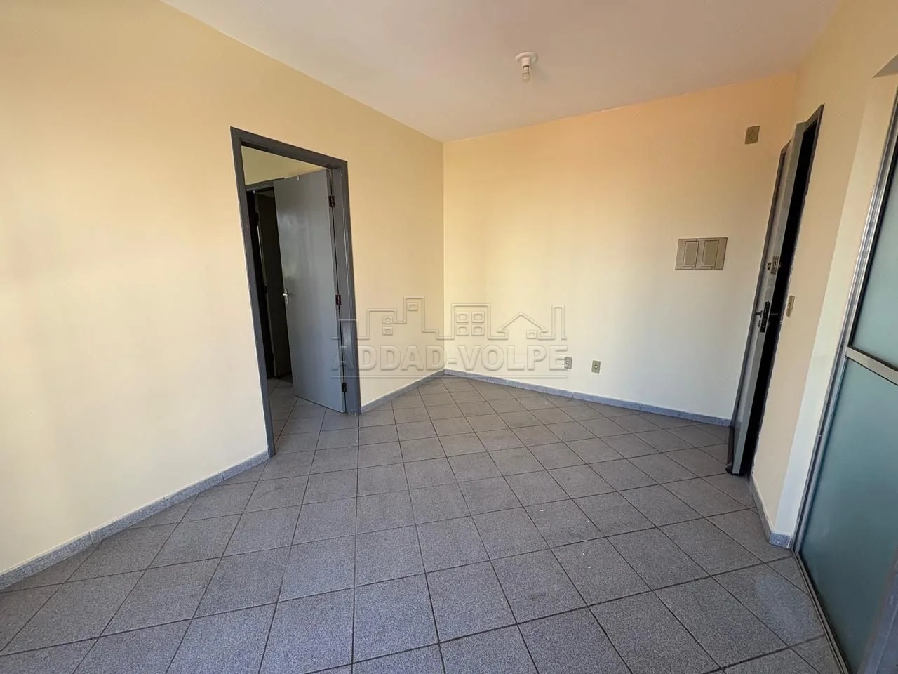 Comprar Apartamento / Padr&atilde;o em Bauru R$ 155.000,00 - Foto 2