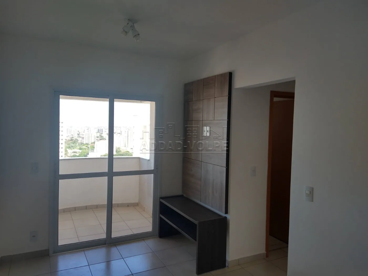 Alugar Apartamento / Padr&atilde;o em Bauru R$ 1.700,00 - Foto 1