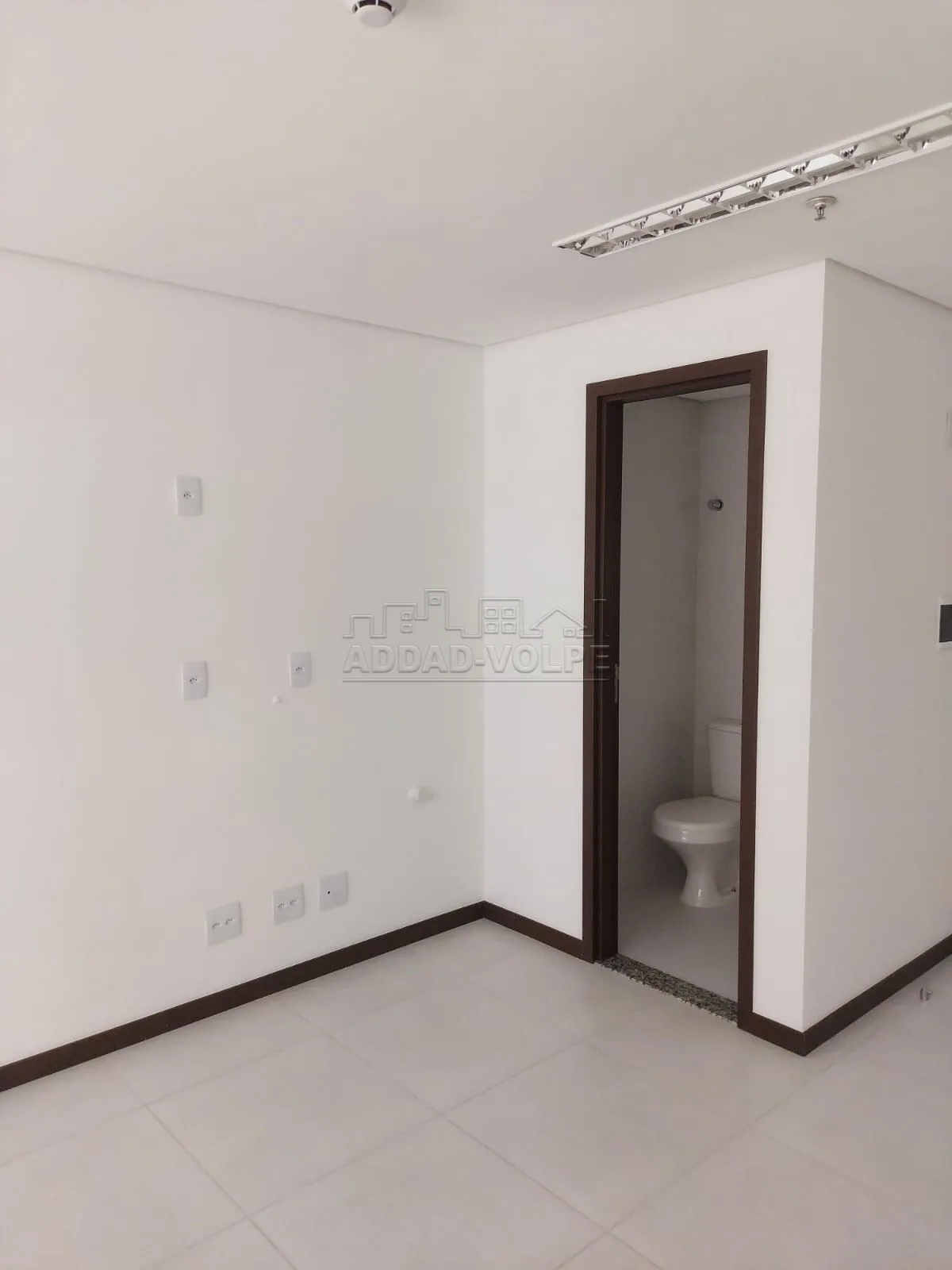 Alugar Comercial / Sala em Condom&iacute;nio em Bauru R$ 1.420,00 - Foto 4