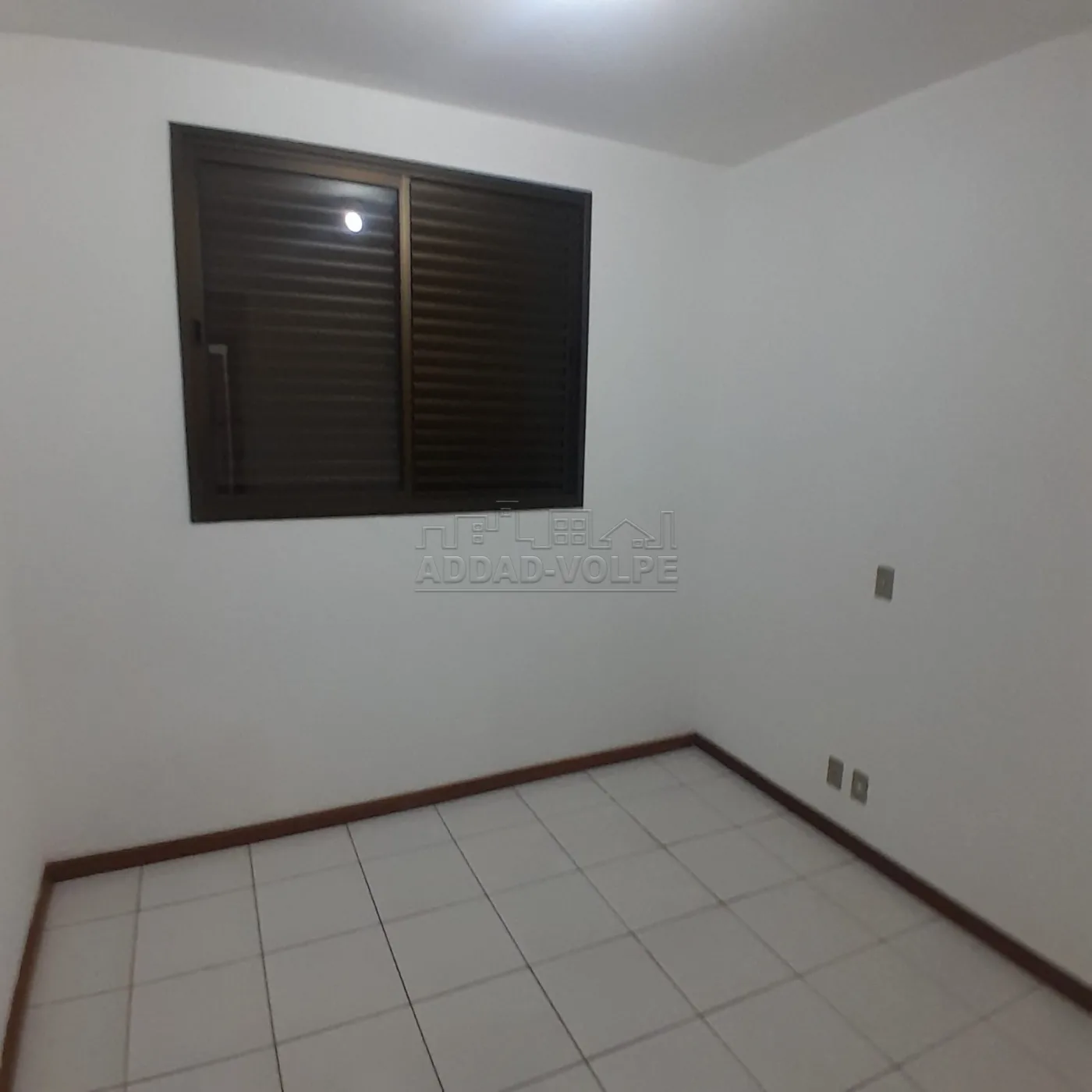 Alugar Apartamento / Padr&atilde;o em Bauru R$ 1.500,00 - Foto 7