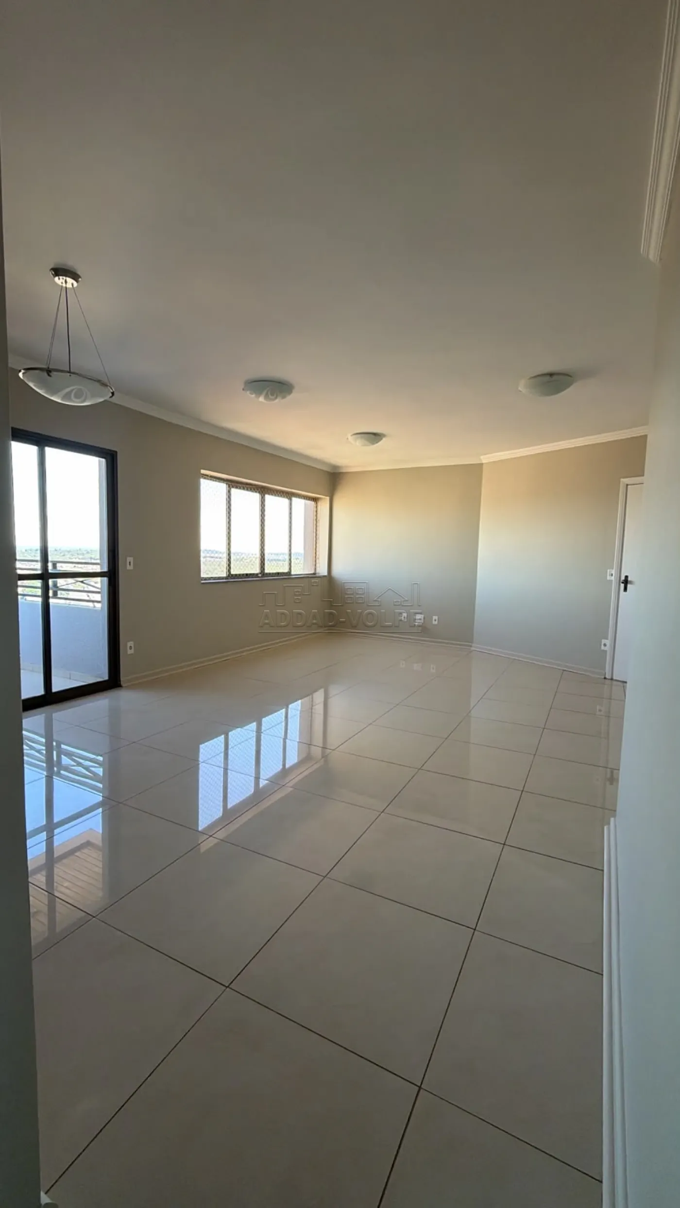 Alugar Apartamento / Padr&atilde;o em Bauru R$ 3.000,00 - Foto 1