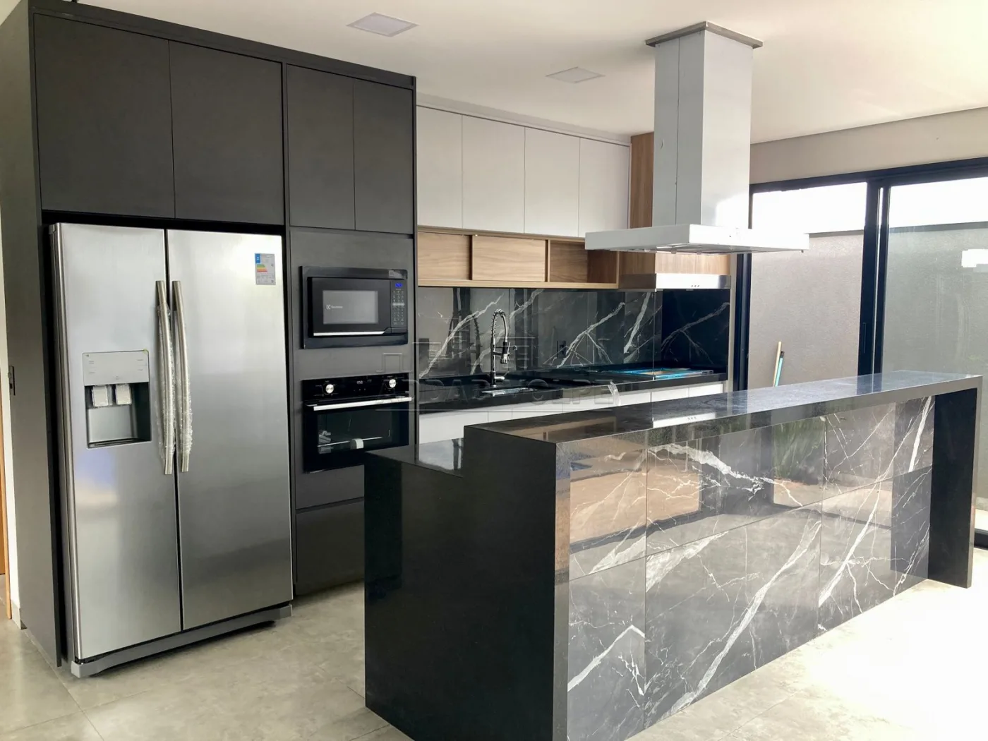 Comprar Casa / Condom&iacute;nio em Piratininga R$ 1.470.000,00 - Foto 1