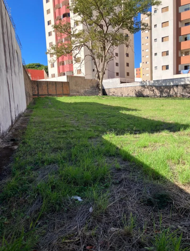 Comprar Terreno / Padr&atilde;o em Bauru R$ 550.000,00 - Foto 1