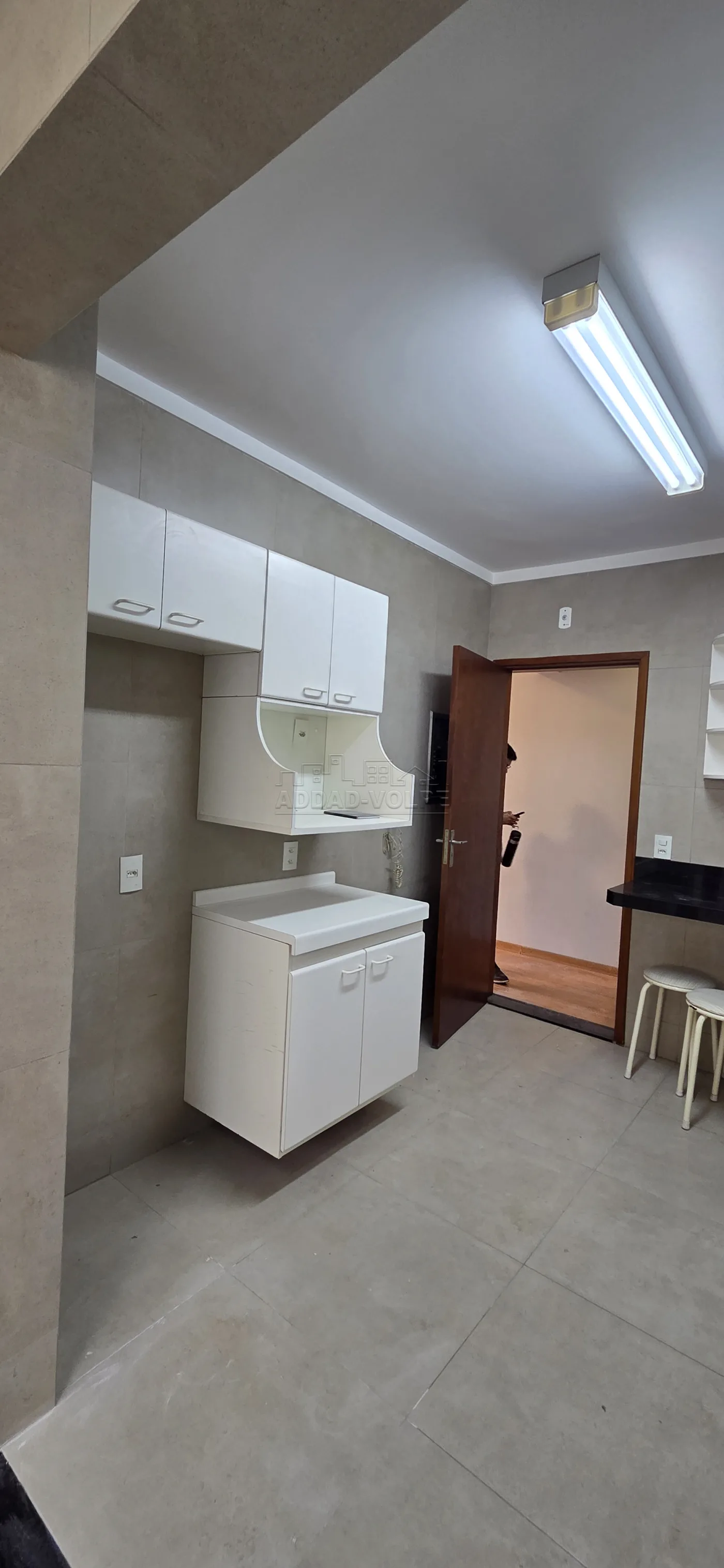 Alugar Apartamento / Padr&atilde;o em Bauru R$ 2.200,00 - Foto 6