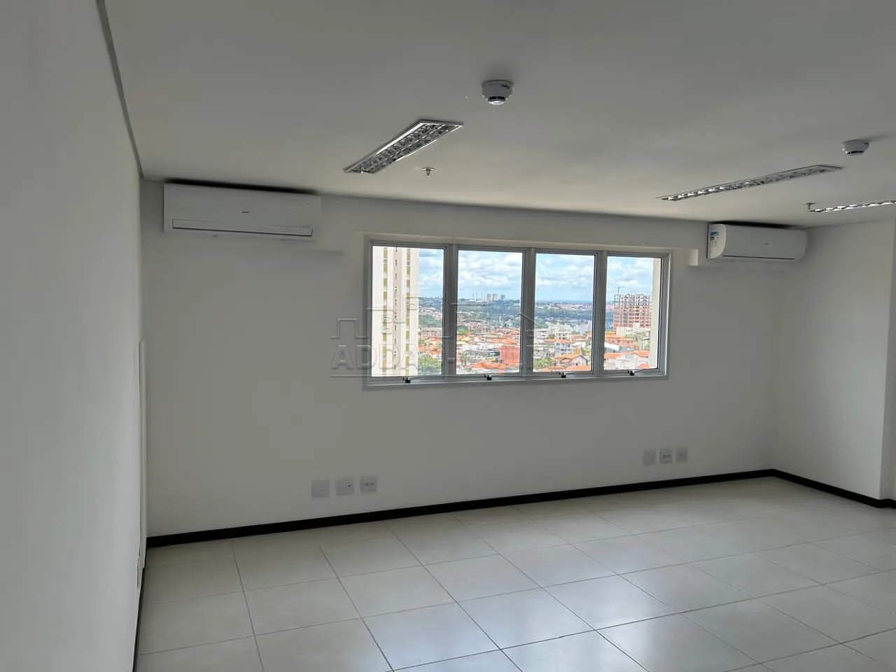 Alugar Comercial / Sala em Condom&iacute;nio em Bauru R$ 2.300,00 - Foto 1