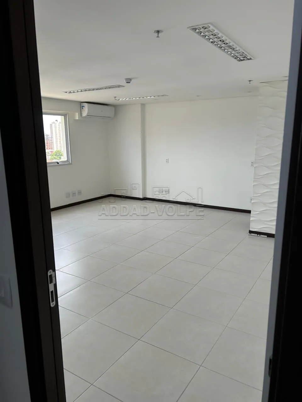 Alugar Comercial / Sala em Condom&iacute;nio em Bauru R$ 2.300,00 - Foto 4