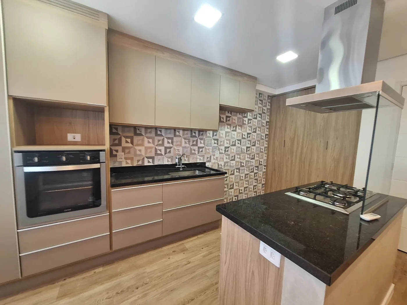 Alugar Apartamento / Padr&atilde;o em Bauru R$ 2.700,00 - Foto 4