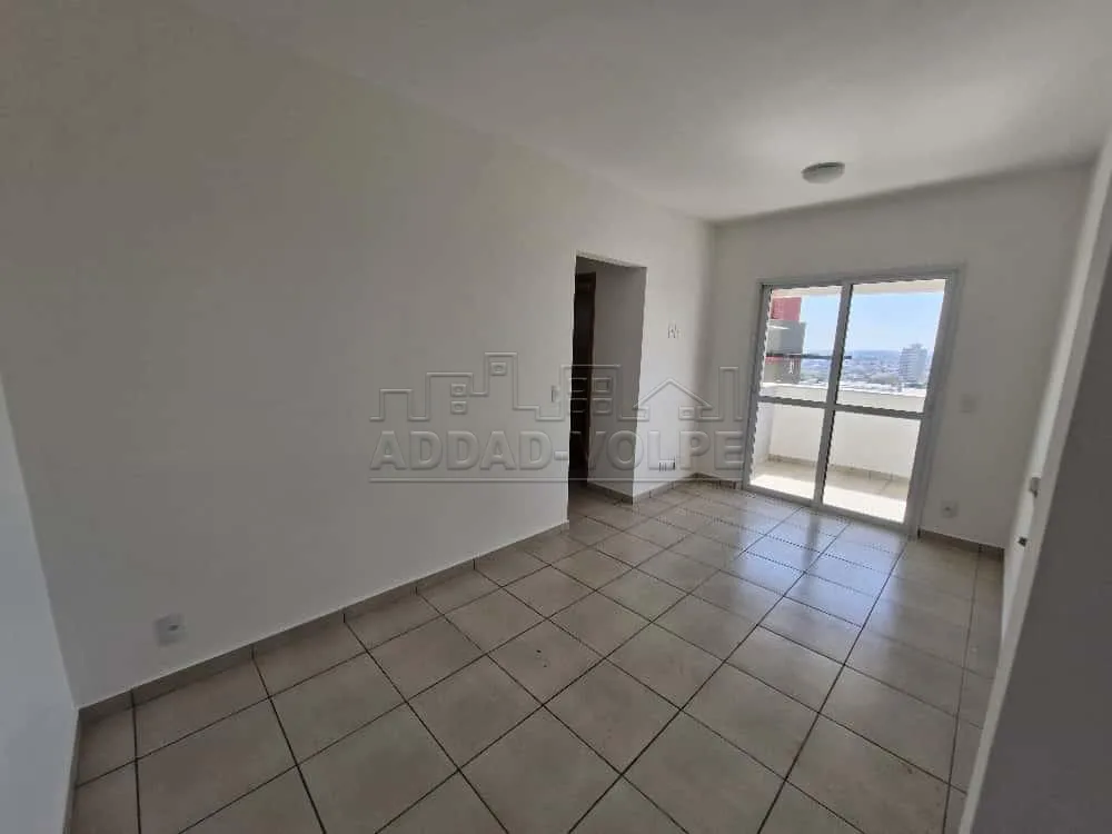 Alugar Apartamento / Padr&atilde;o em Bauru R$ 1.700,00 - Foto 1