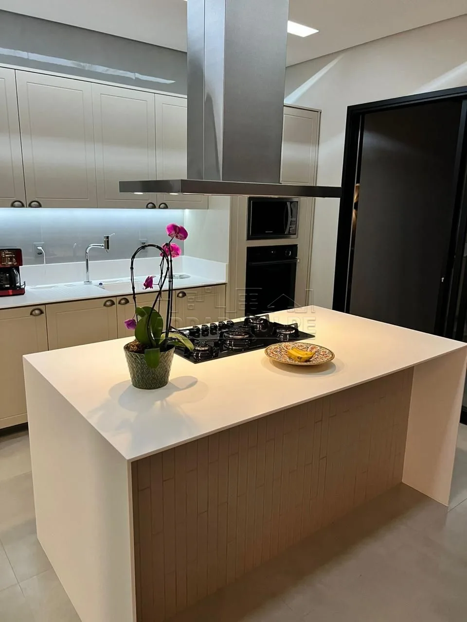 Comprar Casa / Condom&iacute;nio em Piratininga R$ 1.600.000,00 - Foto 3