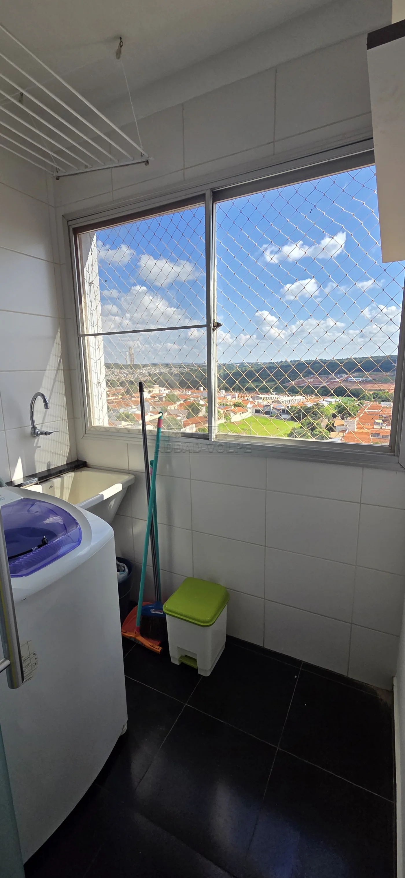 Comprar Apartamento / Padr&atilde;o em Bauru R$ 305.000,00 - Foto 4