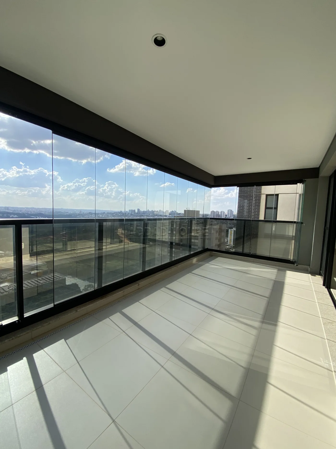 Comprar Apartamento / Padr&atilde;o em Bauru R$ 1.500.000,00 - Foto 2