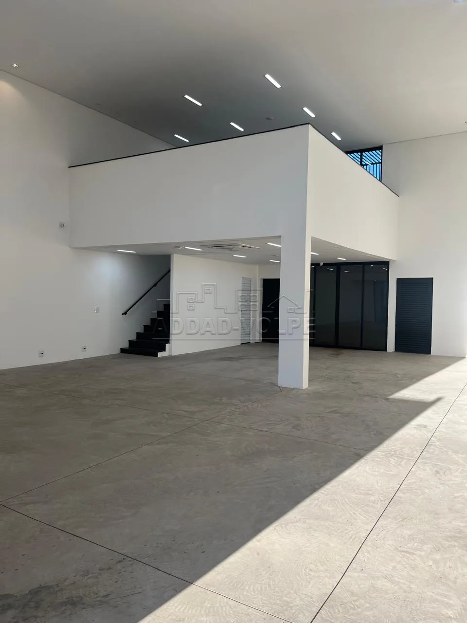 Alugar Comercial / Barrac&atilde;o em Bauru R$ 6.900,00 - Foto 2