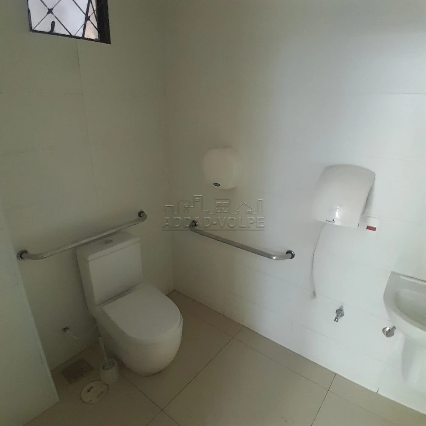 Alugar Comercial / Pr&eacute;dio em Bauru R$ 30.000,00 - Foto 4
