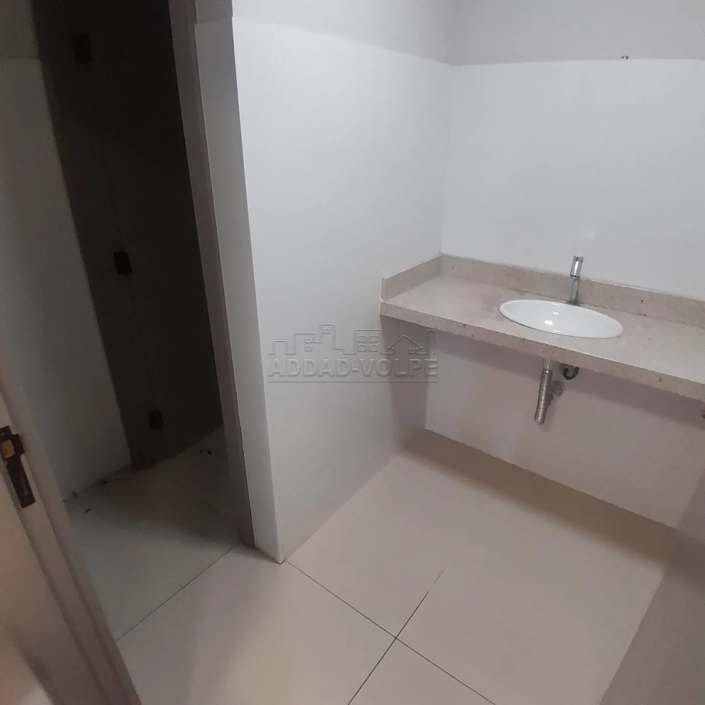 Alugar Comercial / Pr&eacute;dio em Bauru R$ 30.000,00 - Foto 13