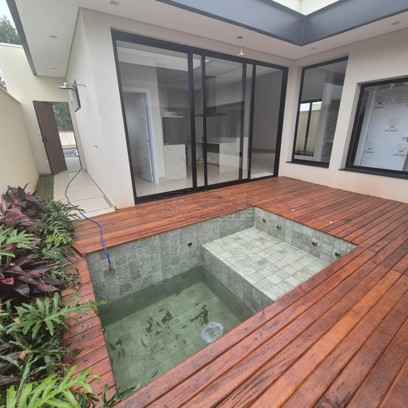 Comprar Casa / Condom&iacute;nio em Piratininga R$ 1.300.000,00 - Foto 1