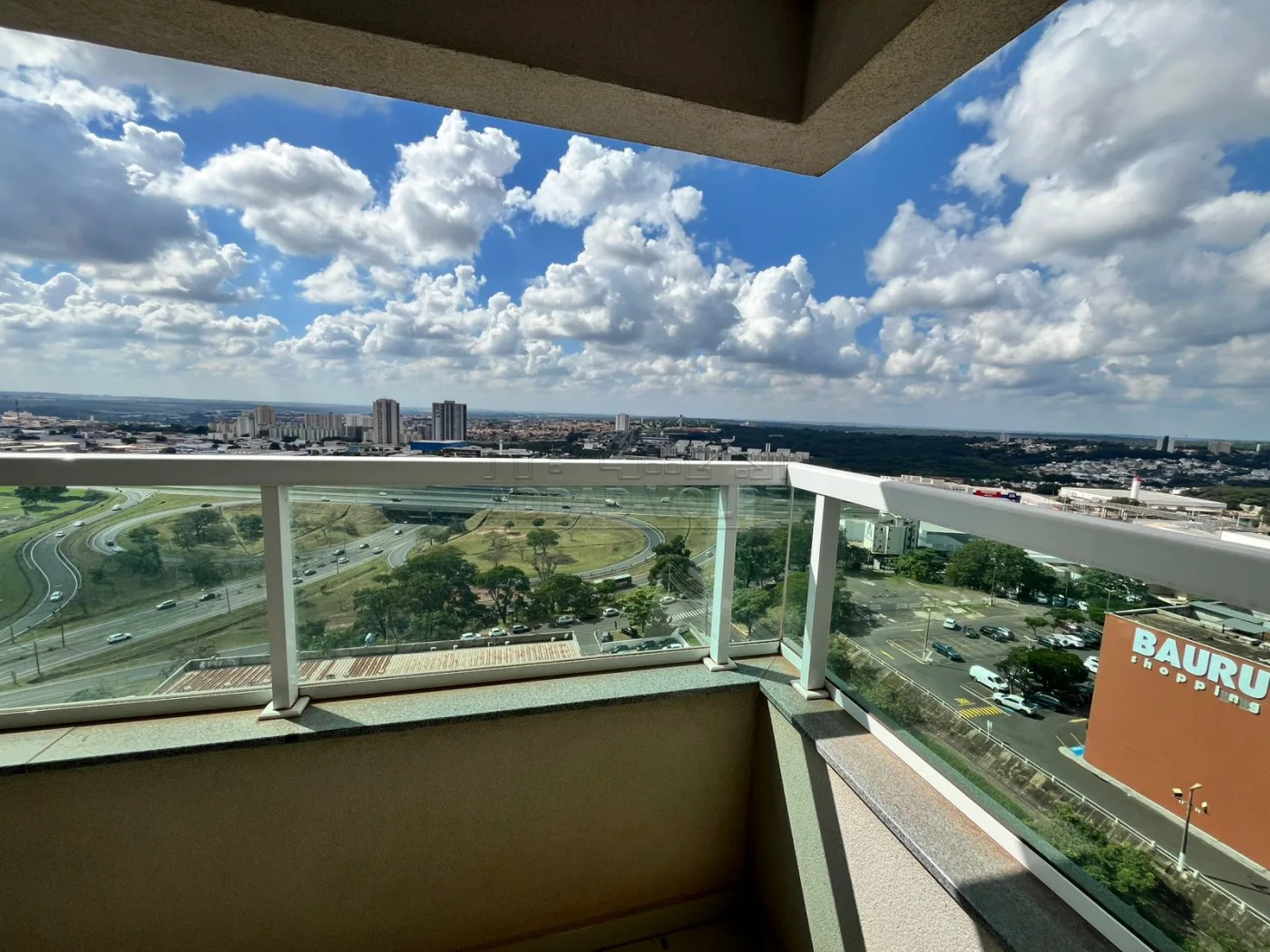 Comprar Apartamento / Padr&atilde;o em Bauru R$ 700.000,00 - Foto 1