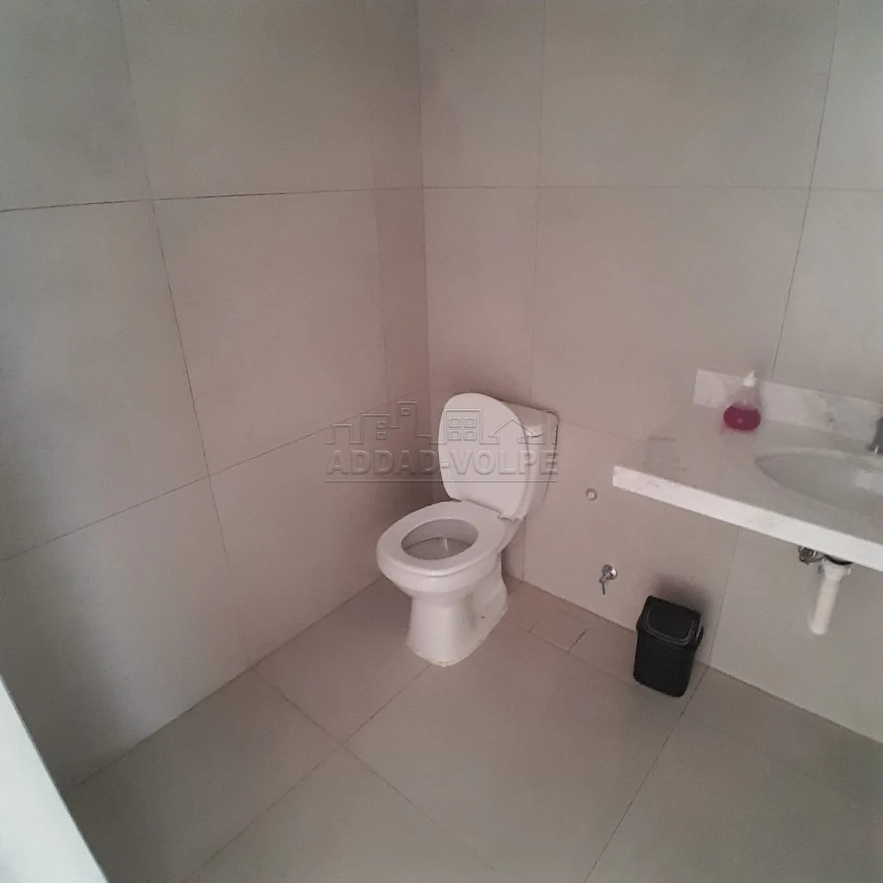 Alugar Comercial / Sal&atilde;o em Bauru R$ 6.000,00 - Foto 3