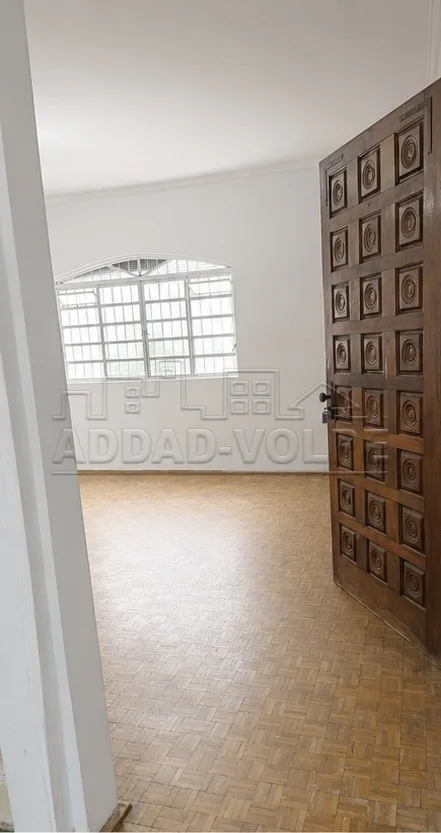 Alugar Casa / Padr&atilde;o em Bauru R$ 2.100,00 - Foto 1
