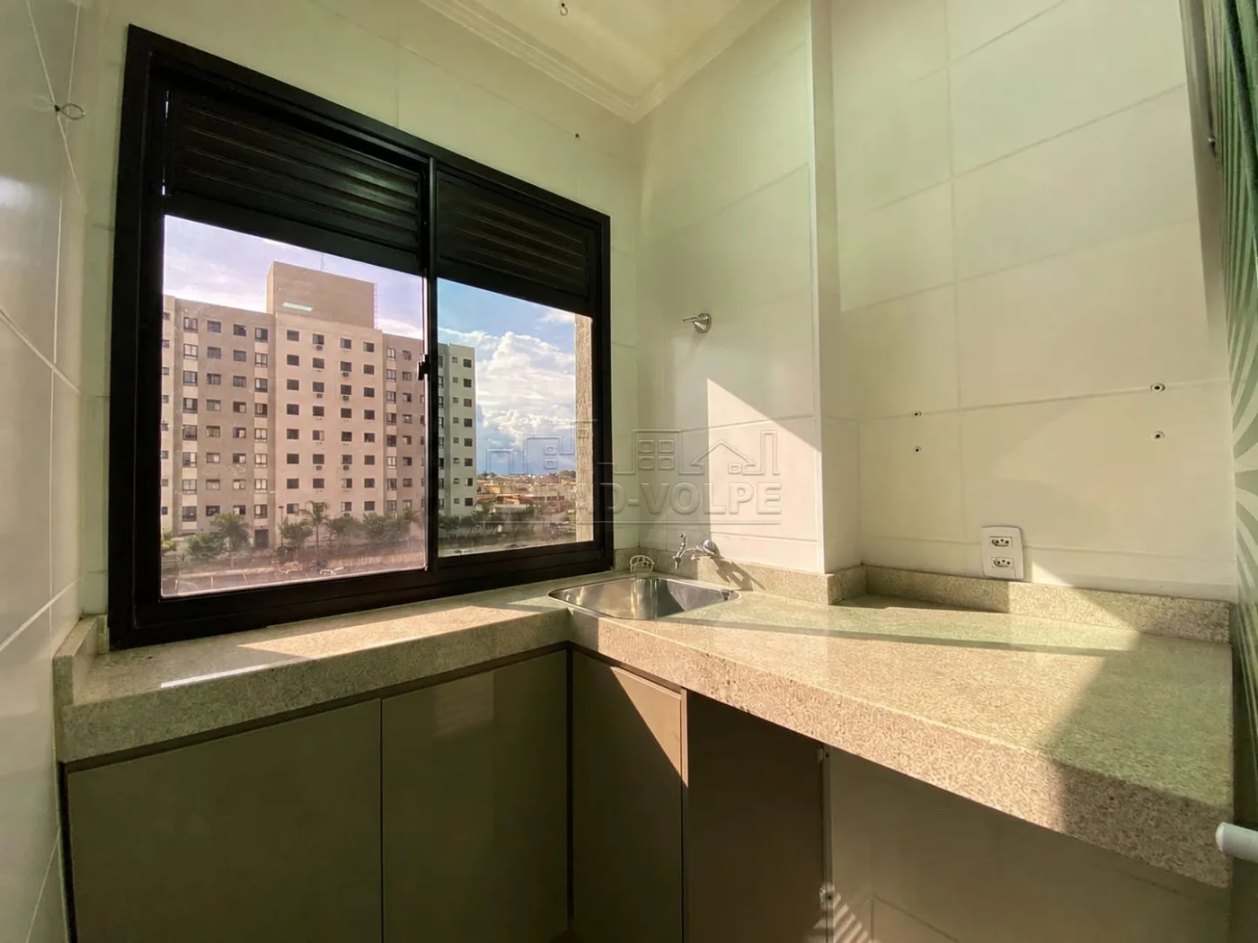Alugar Apartamento / Padr&atilde;o em Bauru R$ 1.650,00 - Foto 4