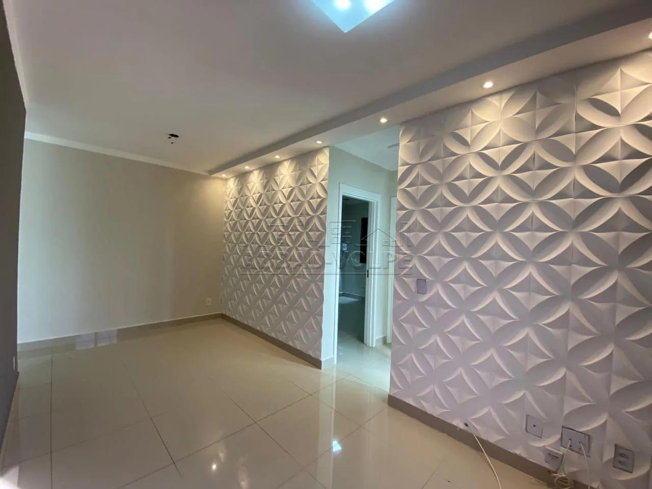 Alugar Apartamento / Padr&atilde;o em Bauru R$ 1.650,00 - Foto 2