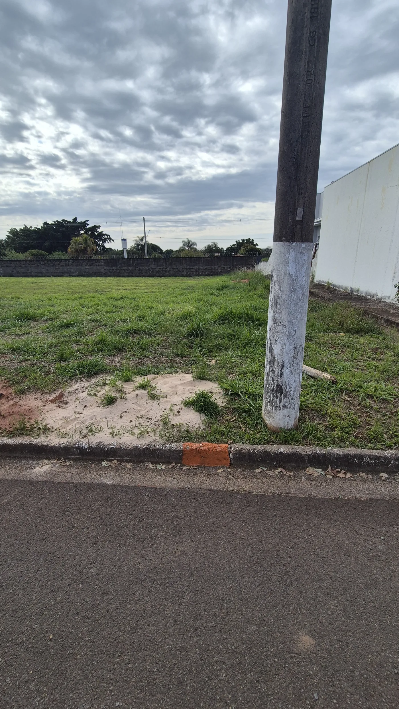 Comprar Terreno / Condom&iacute;nio em Piratininga R$ 223.570,00 - Foto 2