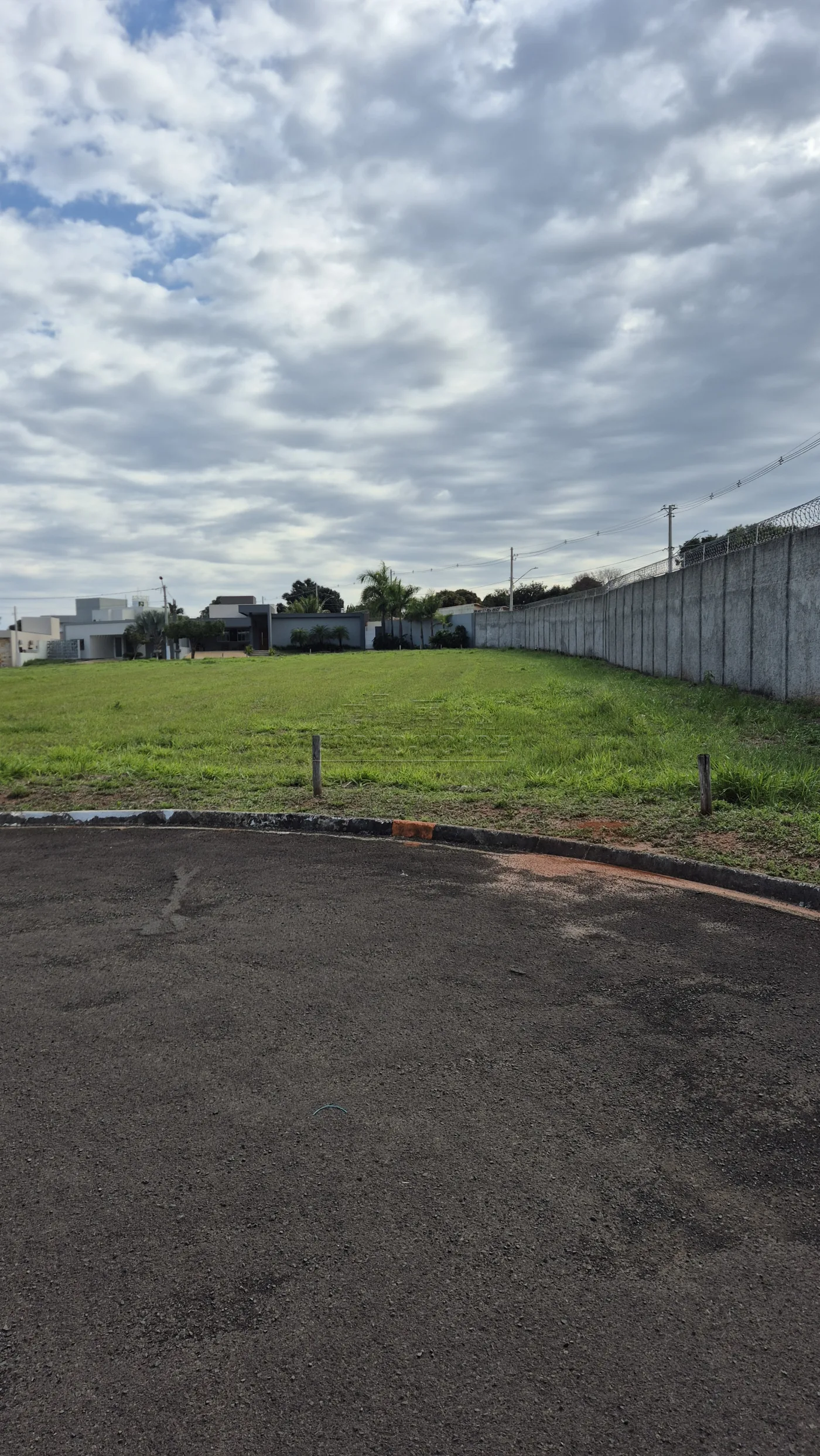 Comprar Terreno / Condom&iacute;nio em Piratininga R$ 477.338,00 - Foto 1