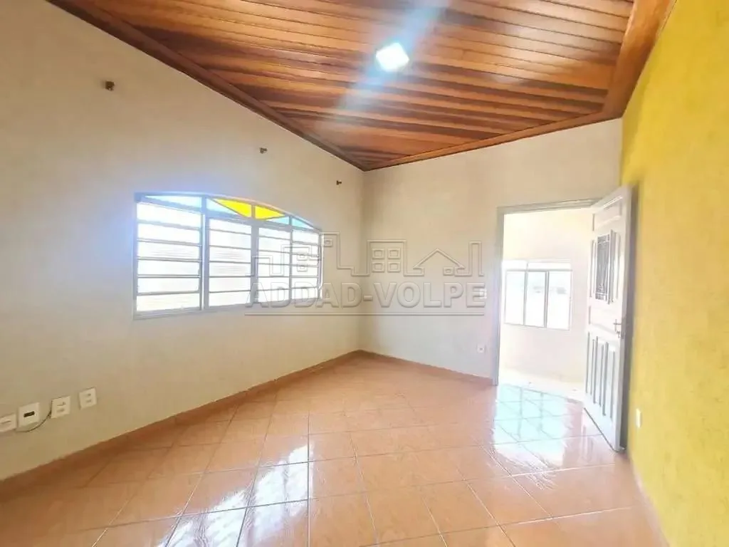 Alugar Casa / Padr&atilde;o em Bauru R$ 1.800,00 - Foto 1