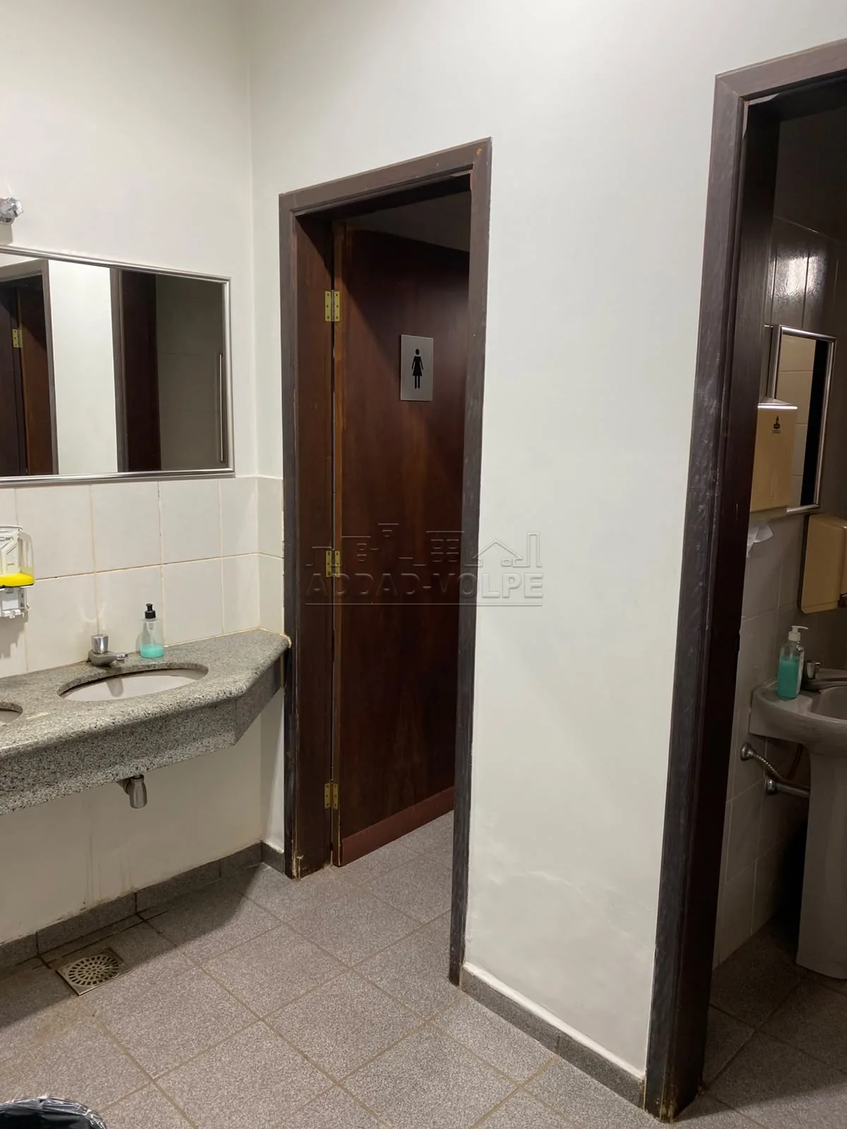 Alugar Comercial / Barrac&atilde;o em Bauru R$ 45.000,00 - Foto 12
