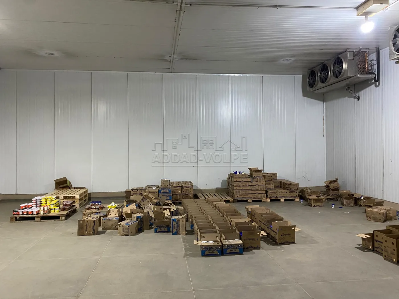 Alugar Comercial / Barrac&atilde;o em Bauru R$ 45.000,00 - Foto 15