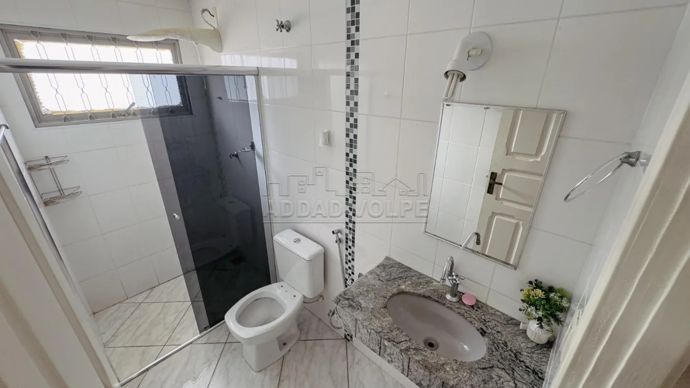 Alugar Casa / Padr&atilde;o em Bauru R$ 3.200,00 - Foto 7