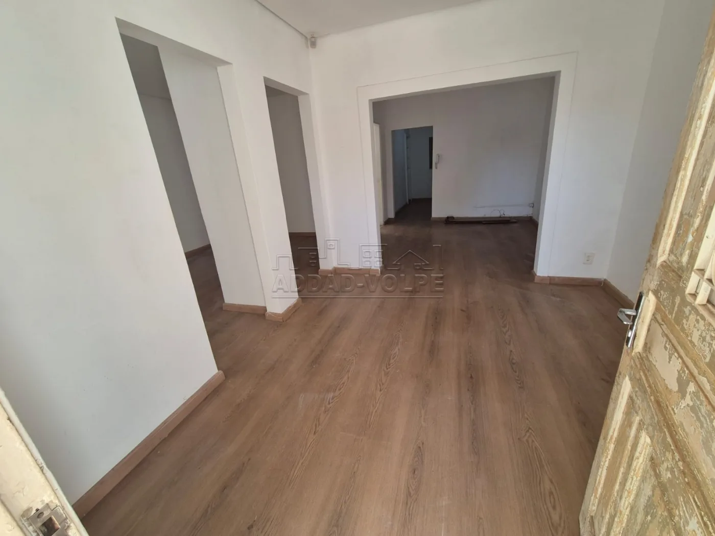 Alugar Comercial / Ponto Comercial em Bauru R$ 4.600,00 - Foto 4