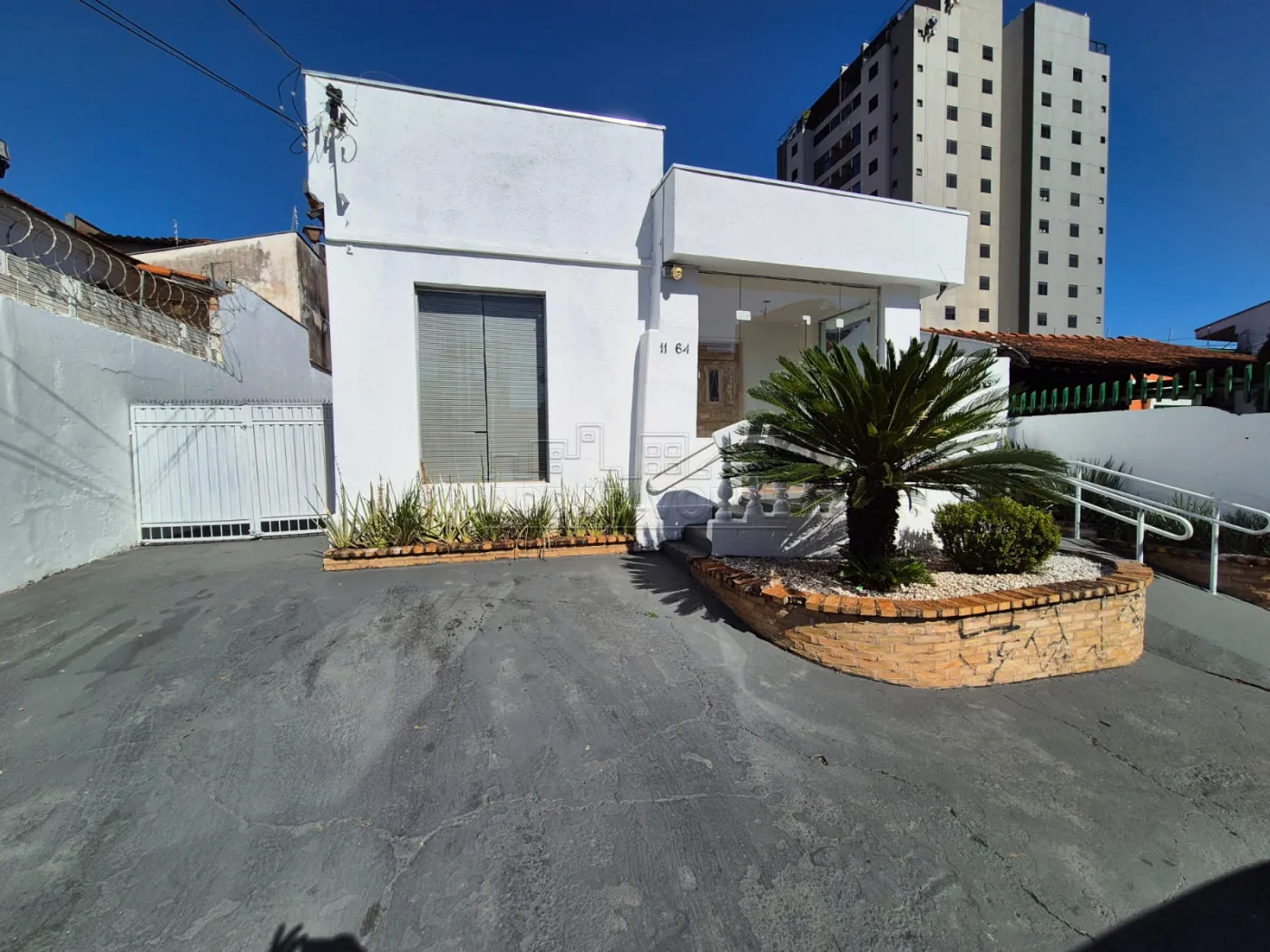 Alugar Comercial / Ponto Comercial em Bauru R$ 4.600,00 - Foto 1