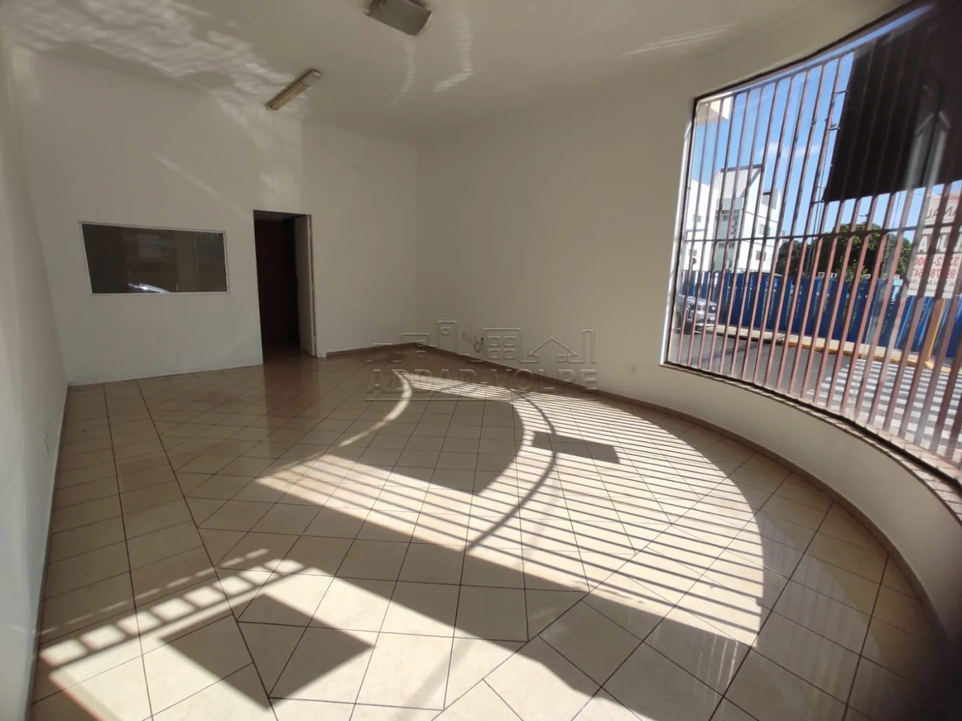 Alugar Comercial / Sala em Bauru R$ 2.000,00 - Foto 1
