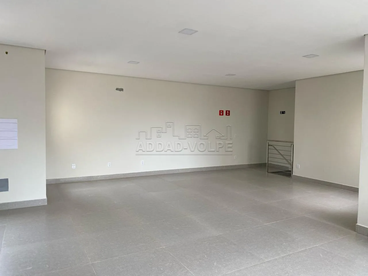 Alugar Comercial / Sal&atilde;o em Bauru R$ 6.000,00 - Foto 3